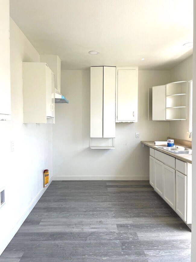 Building Photo - 467