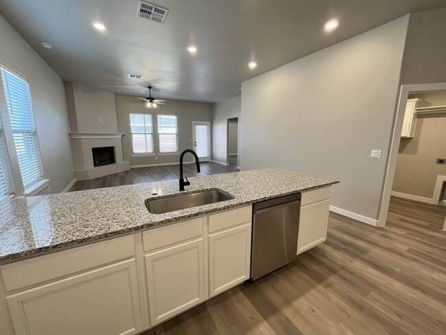 Building Photo - 3611 Urbana Pl