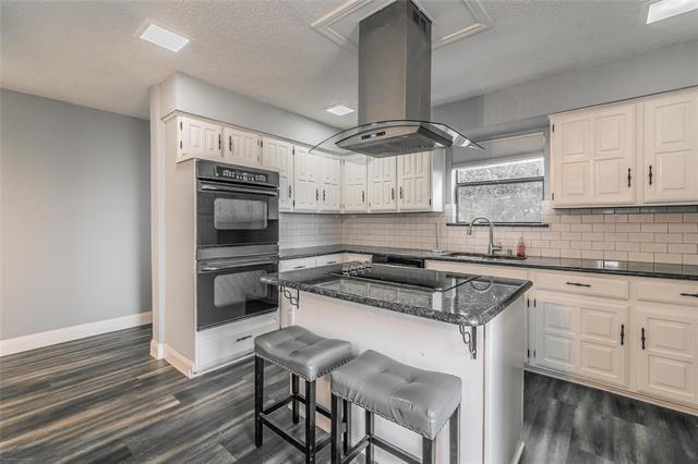 Building Photo - 3608 Hilltop Cir