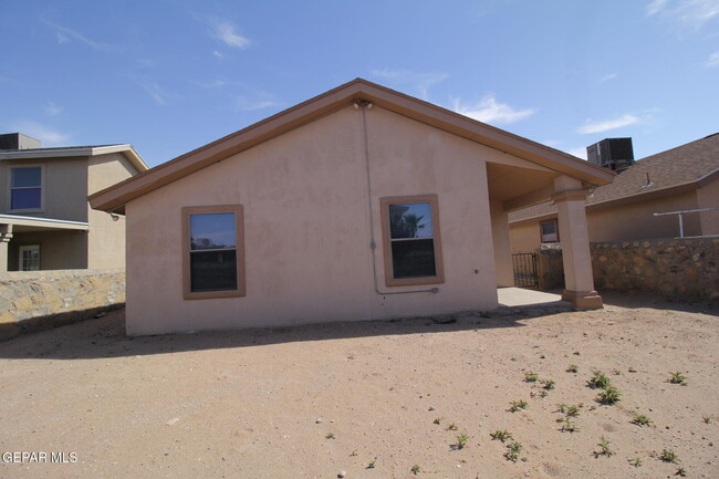 Building Photo - 14009 Robert Ituarte Dr