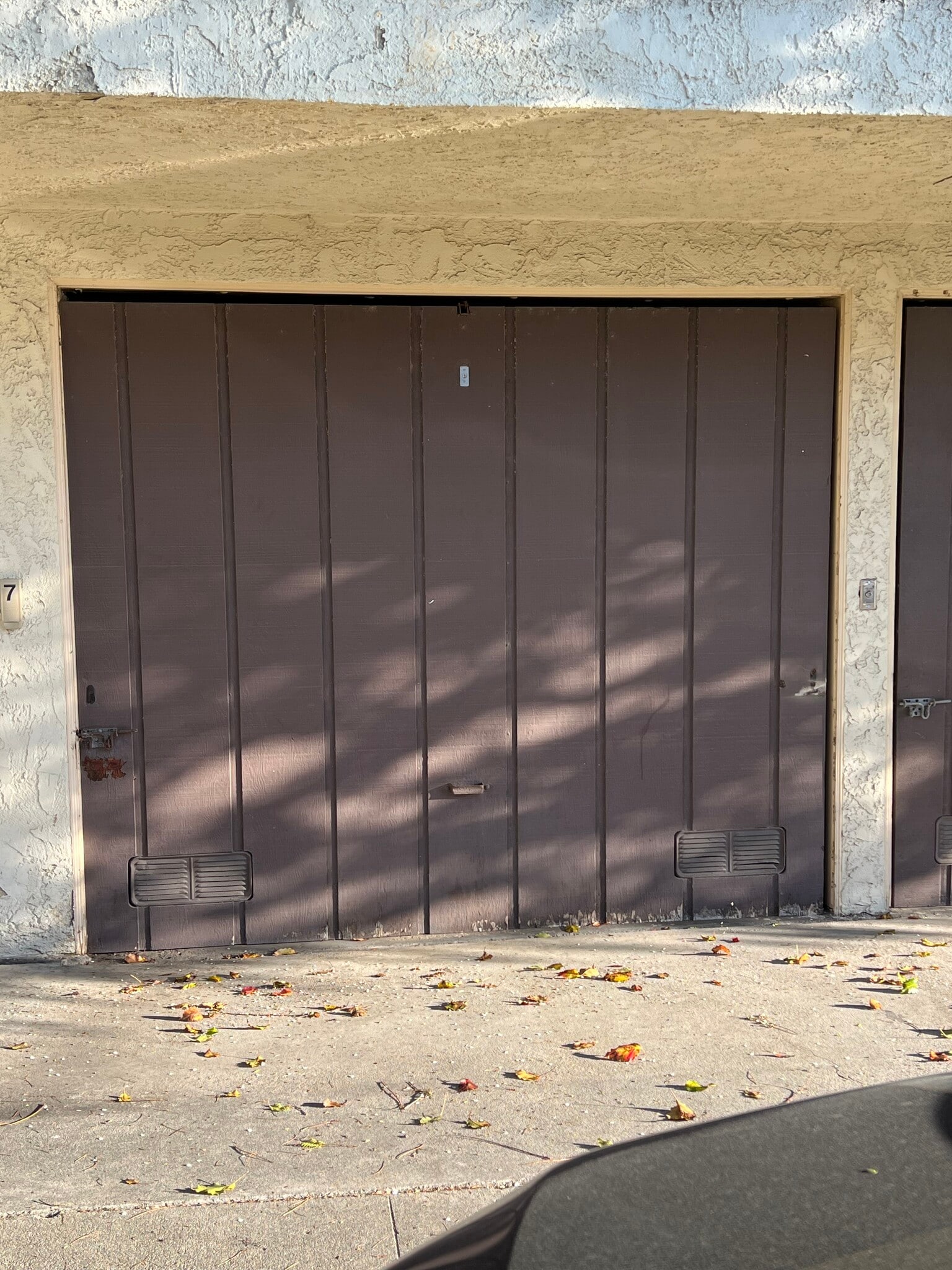 Private garage - 608 Idaho Ave
