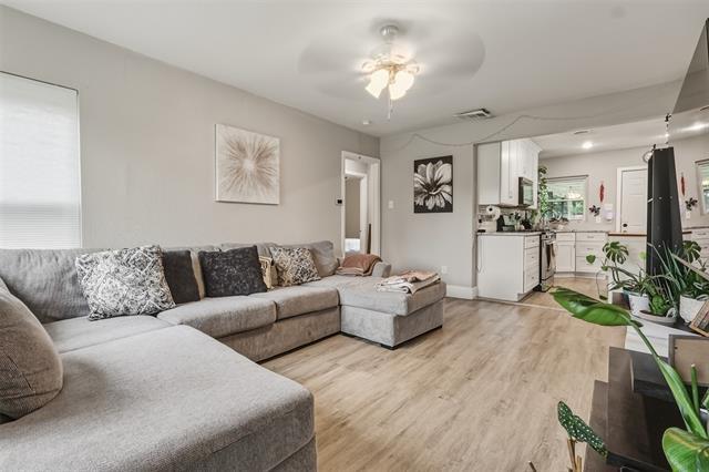 Building Photo - 1918 Melbourne Ave