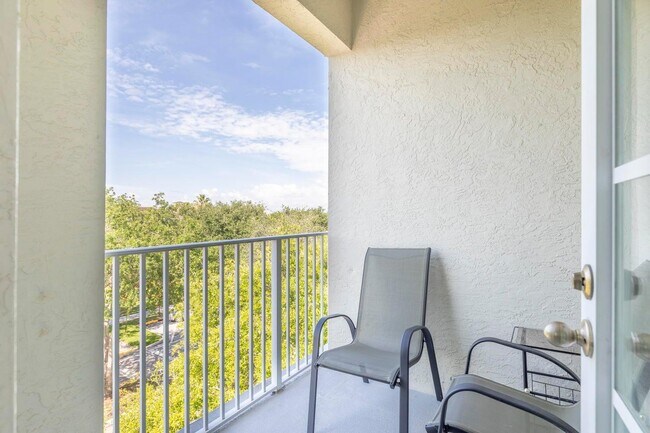 Building Photo - 1209 Main St