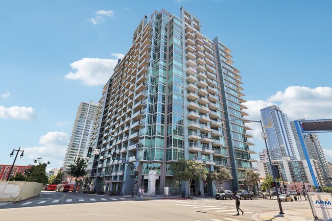 Building Photo - 1080 Park Blvd