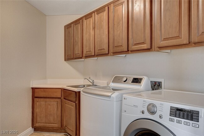 Building Photo - 2264 Bull Lake Dr