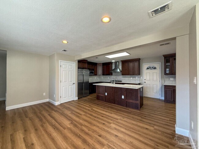 Building Photo - 500 N 77th Ave