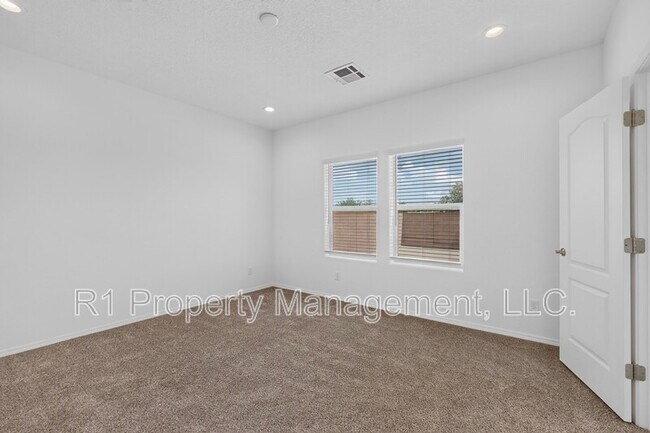 Building Photo - 280 Prism Ave SW