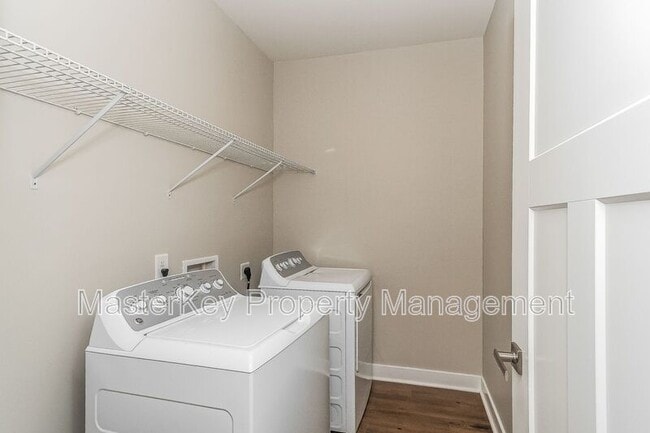 Building Photo - 1105 Tender Dr