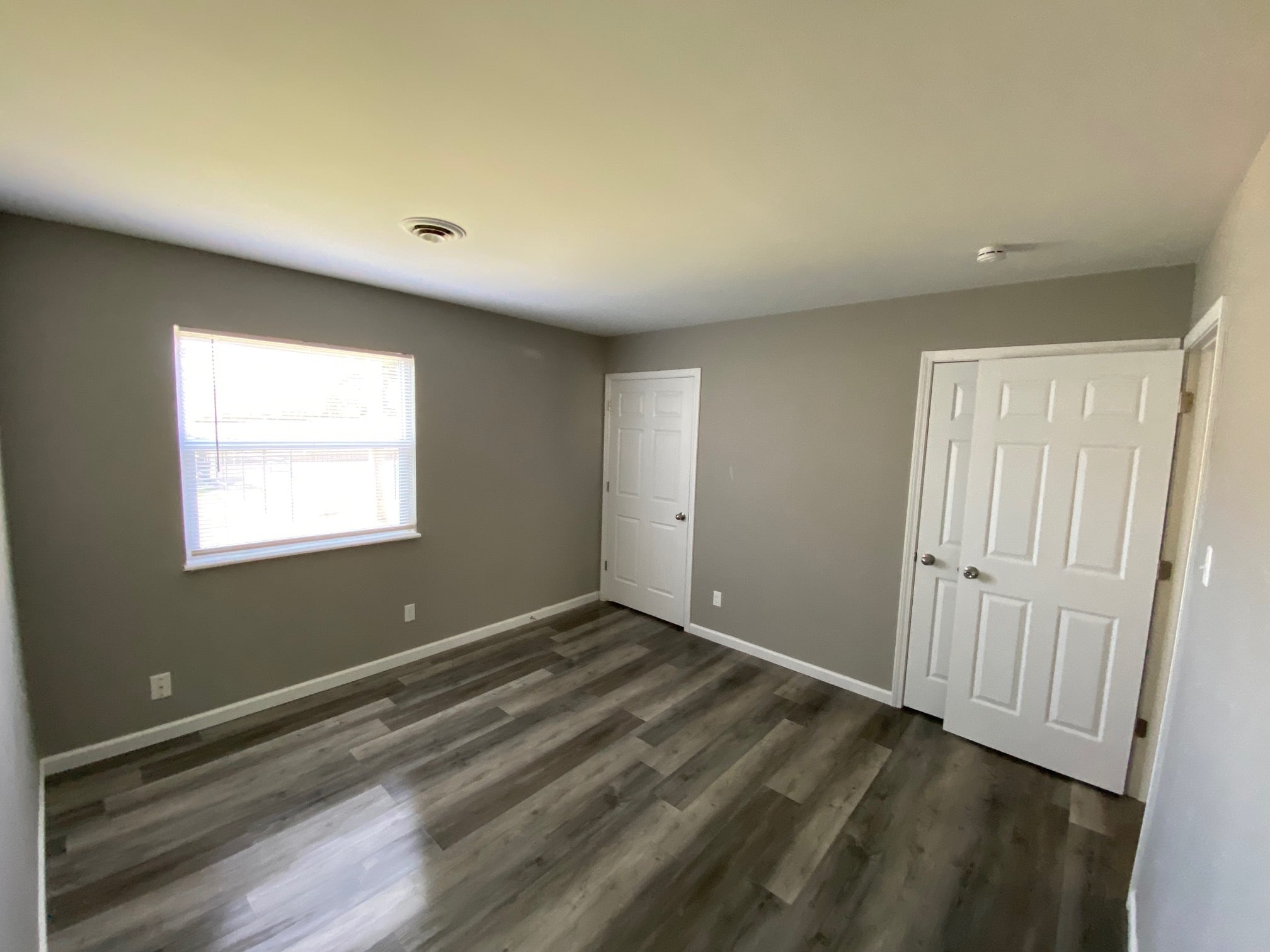 Building Photo - 109 Swan Dr