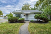 Building Photo - Charming Two bedroom home