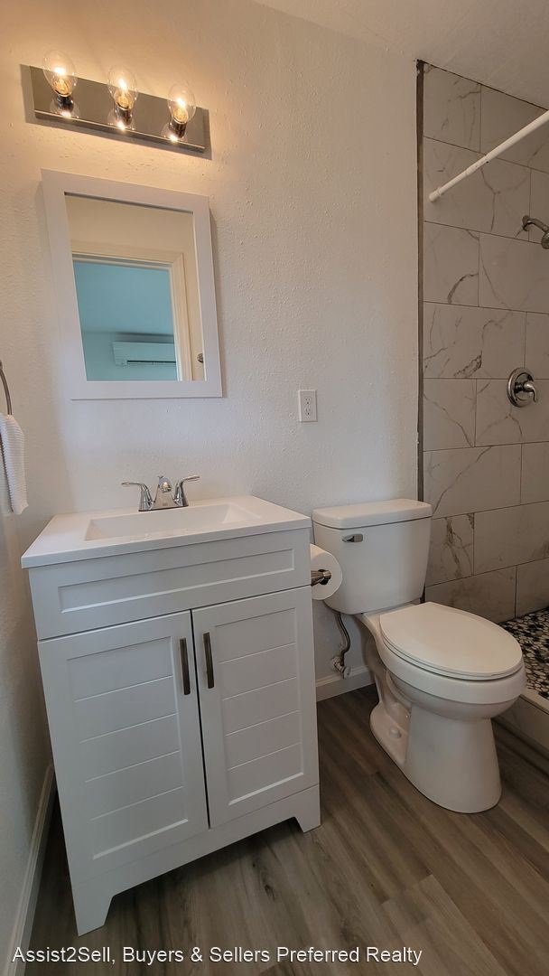 Building Photo - 4 br, 2 bath House - 1727 Corte Alegre