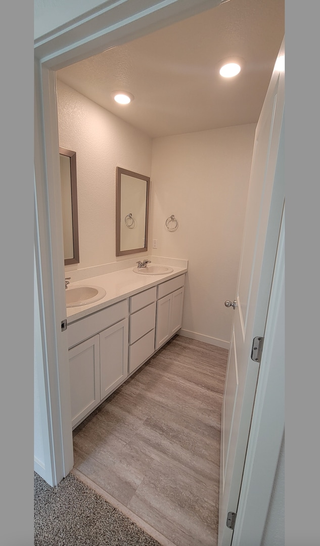 Building Photo - BRAND NEW (Solar) 4/2.5 Roseville!  Please...