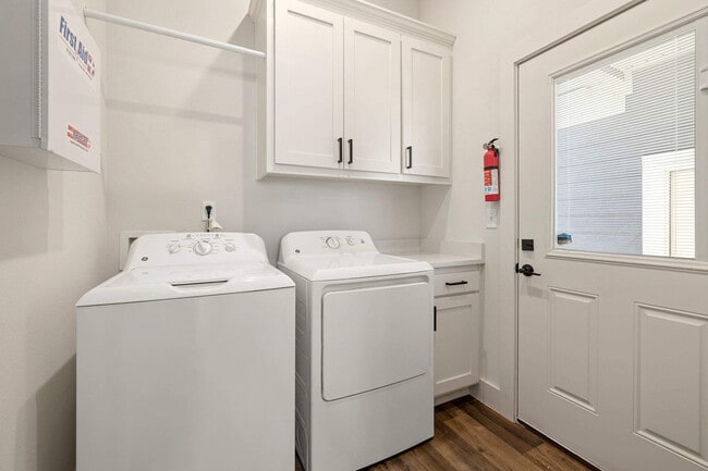 Building Photo - 501 S 7th St