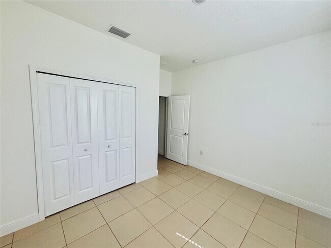 Building Photo - 2679 SW 154th Place Rd