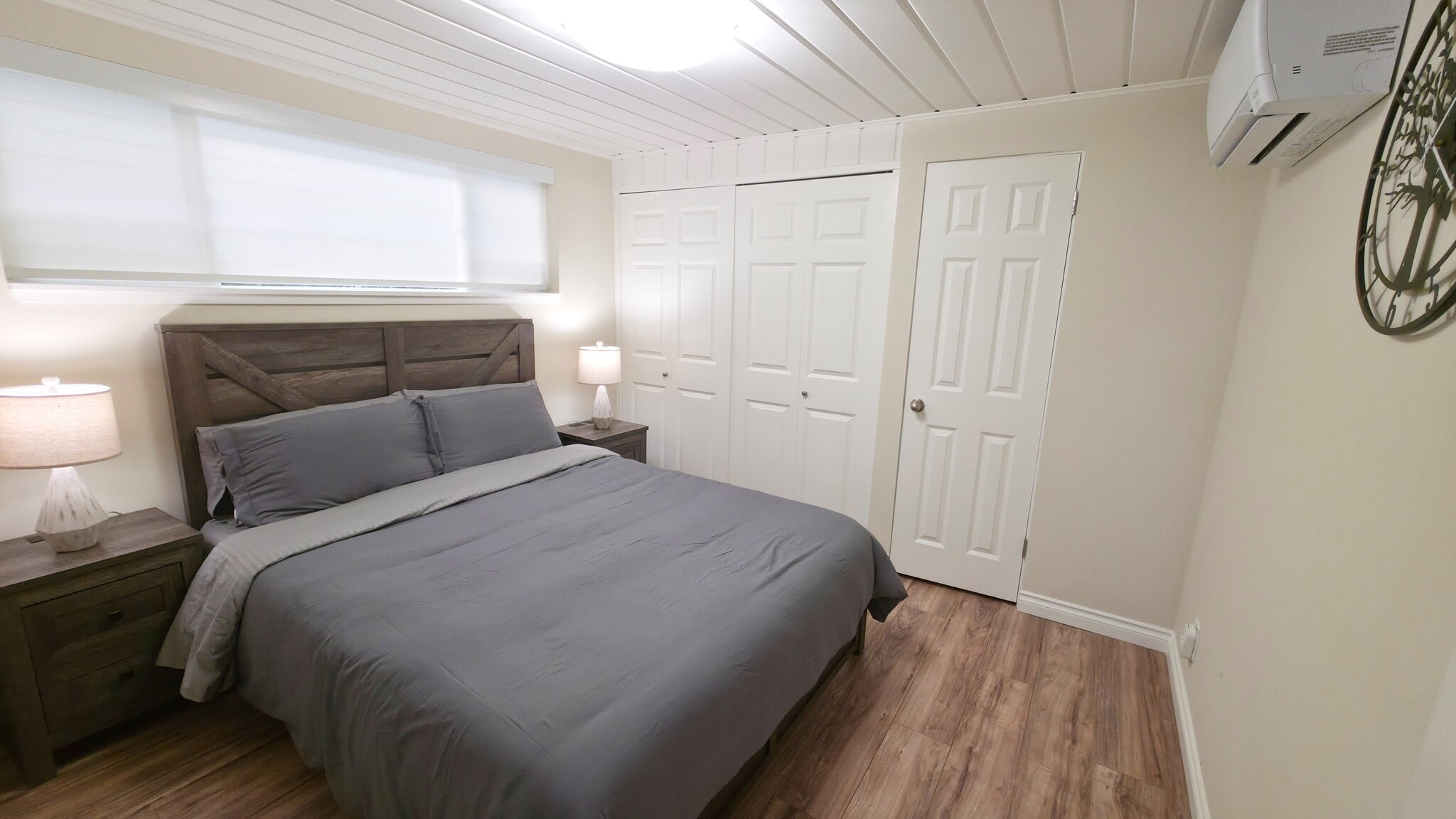 Building Photo - 1588 Alki Ave SW