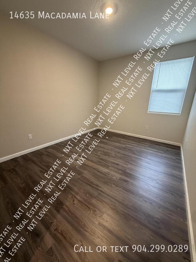 Building Photo - 14635 Macadamia Ln