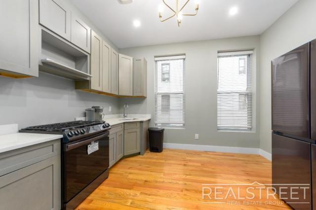 Building Photo - 2 bedroom in BROOKLYN NY 11213