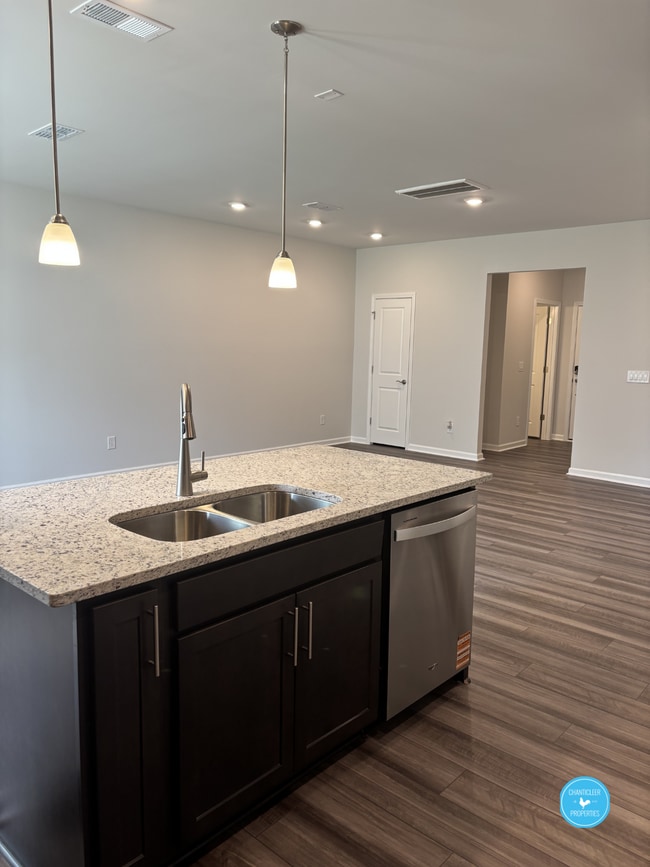 Building Photo - 1022 Poets Walk Rd