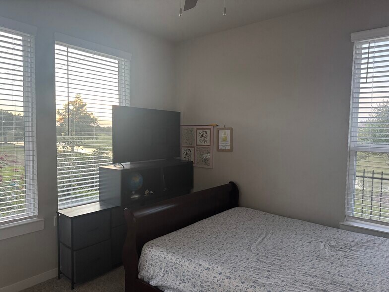 Building Photo - 3803 Ryans Rock Ct