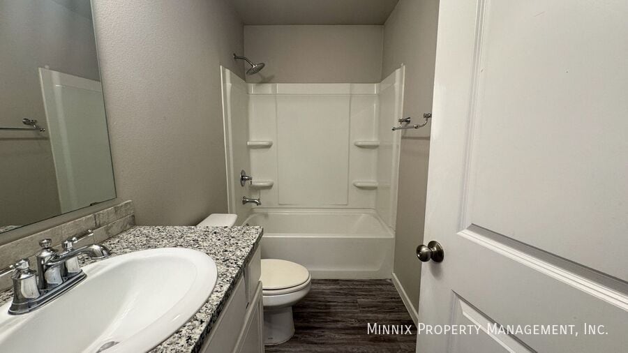 Building Photo - 2134 N Texas Ave