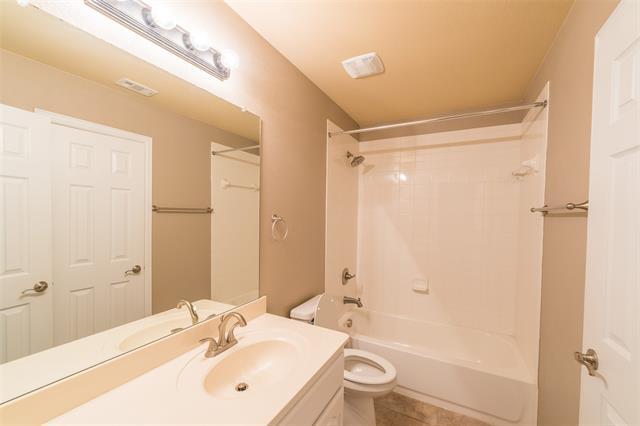 Building Photo - 918 Witherby Ln