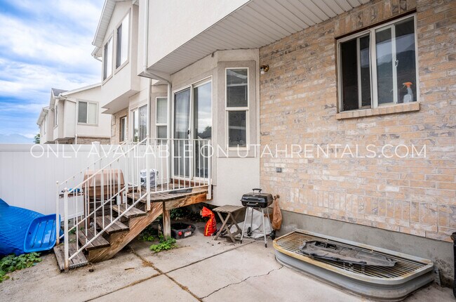 Building Photo - 1344 S 1500 E