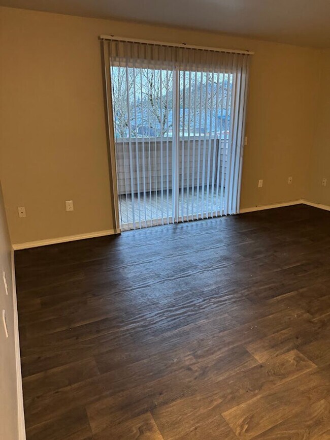 Building Photo - Everything you’ve been dreaming of is here...