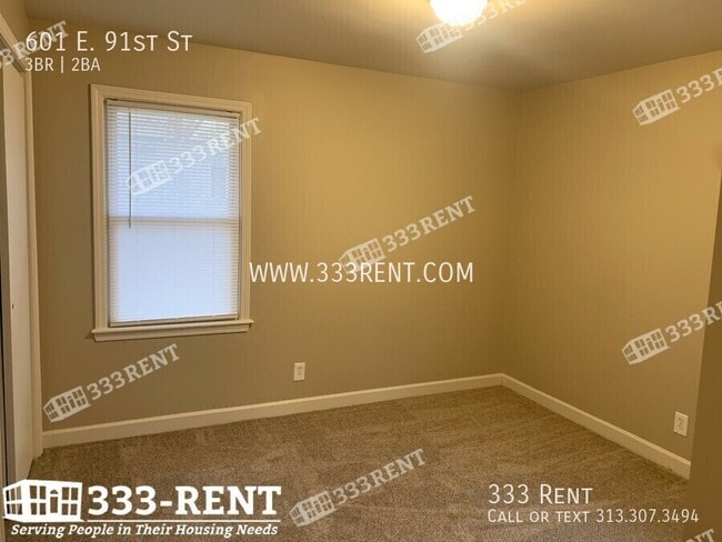 Building Photo - 601 E 91st St