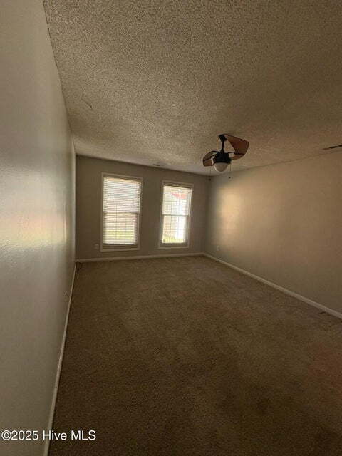 Building Photo - 502 W Hilltop Ct