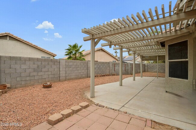 Building Photo - 15661 W Hammond Dr