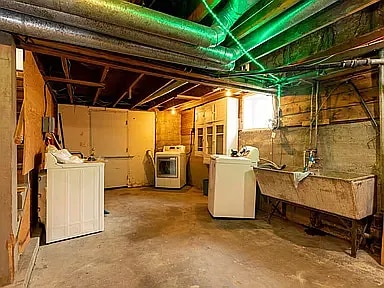 Building Photo - 302 Pacific Terrace