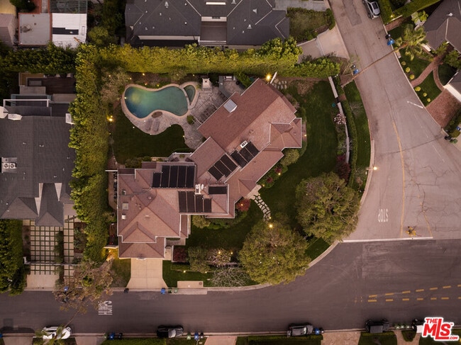 Building Photo - 12523 Helena St