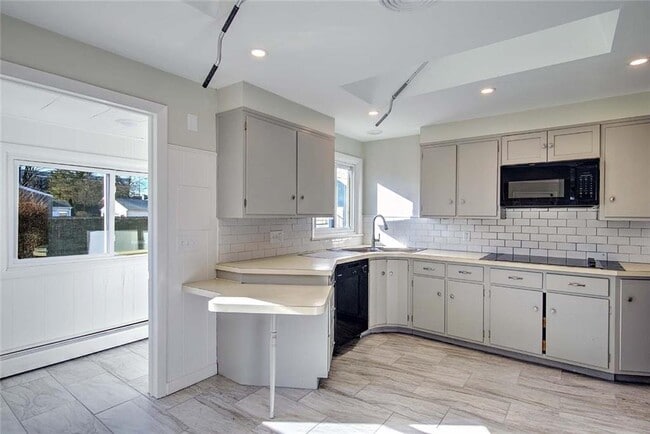 Building Photo - 78 Devonshire St