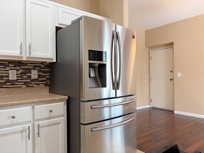 Building Photo - 4617 Dealers Choice Way