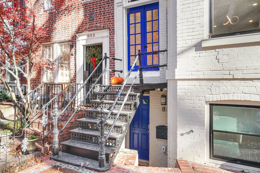 Front stairs - 951 25th St NW