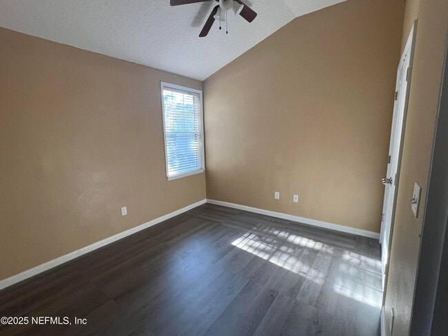 Building Photo - 12286 Black Walnut Ct