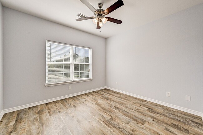 Building Photo - 12738 Lake Conroe Hills Dr