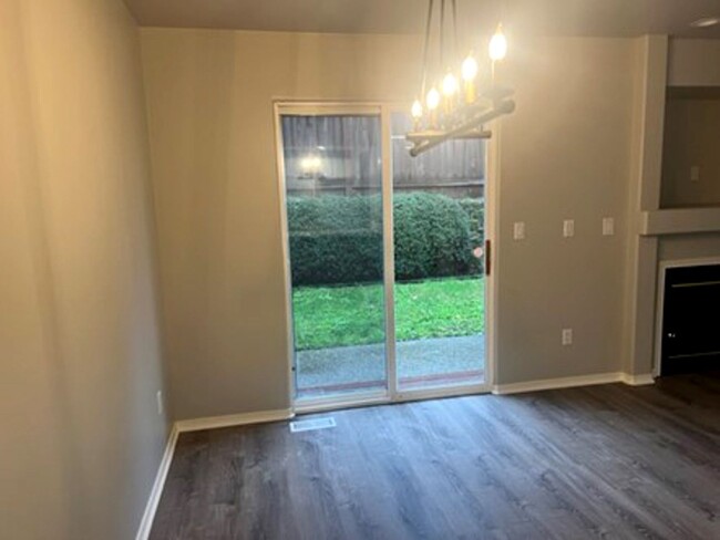 Building Photo - Fully renovated Renton Highlands 3-bedroom...