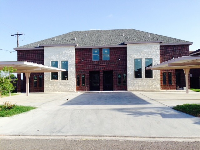 Building Photo - 1203 W Fig Ave