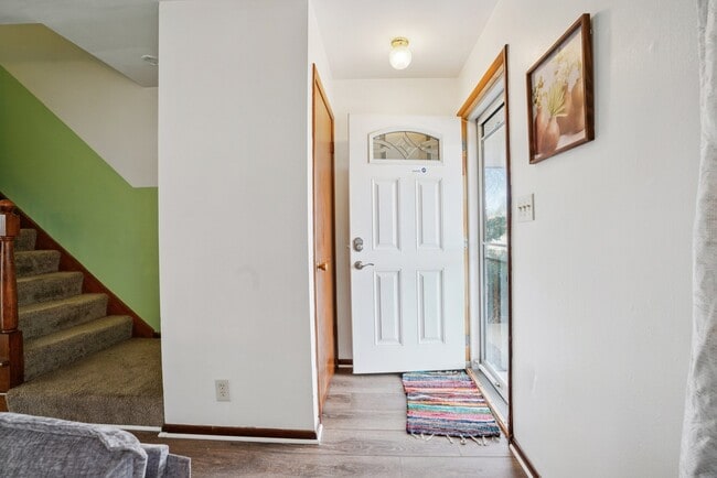 Building Photo - 10783 W Appleton Ave