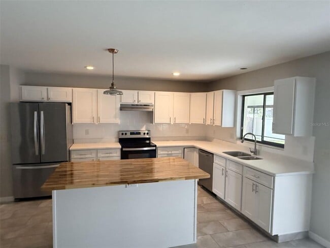 Building Photo - 18306 Felspar Way