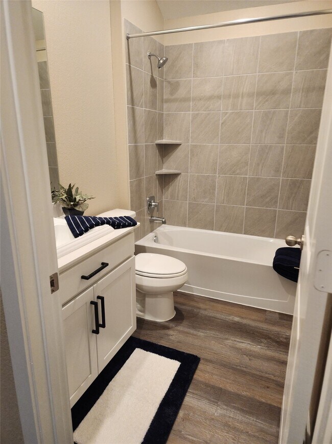 Building Photo - 27314 Oceanus Springs Dr