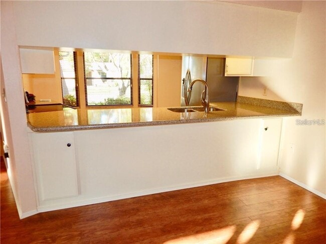Building Photo - 8220 Westfield Dr