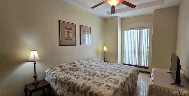 Building Photo - 12 Magdalena St