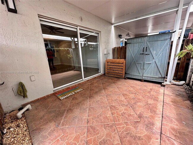 Building Photo - 120 SW 109th Ave