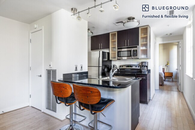 Building Photo - 733 15th St NW