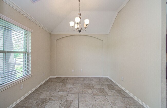 Building Photo - Spacious 4 Bed, 2 Bath Home Zoned to Tomball ISD