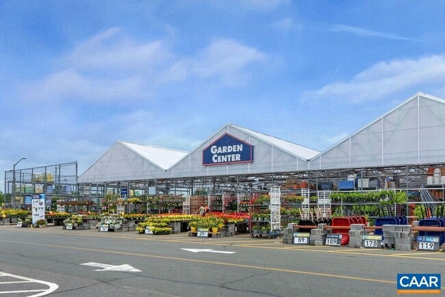 Building Photo - 132 St Andrews St