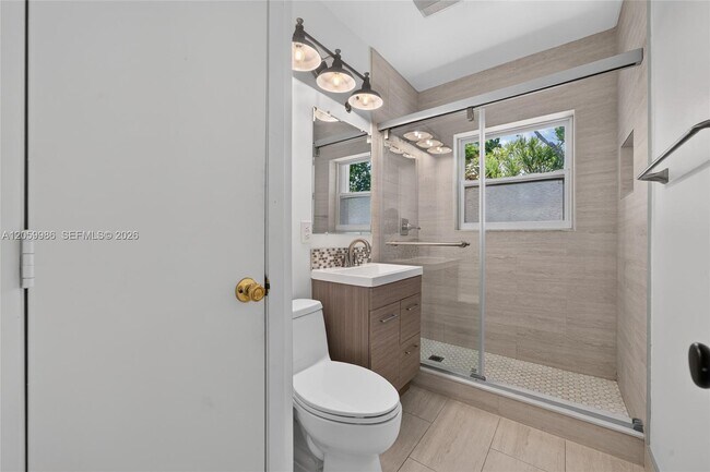 Building Photo - 12930 SW 81st Ave