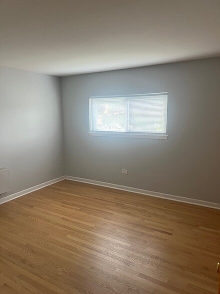 7241 Lawrence - 7241-7245 W Lawrence